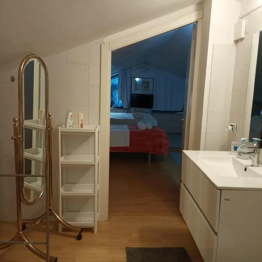 Bed and Breakfast Giardini e Mare Quartu SantʼElena 0*,  Italia