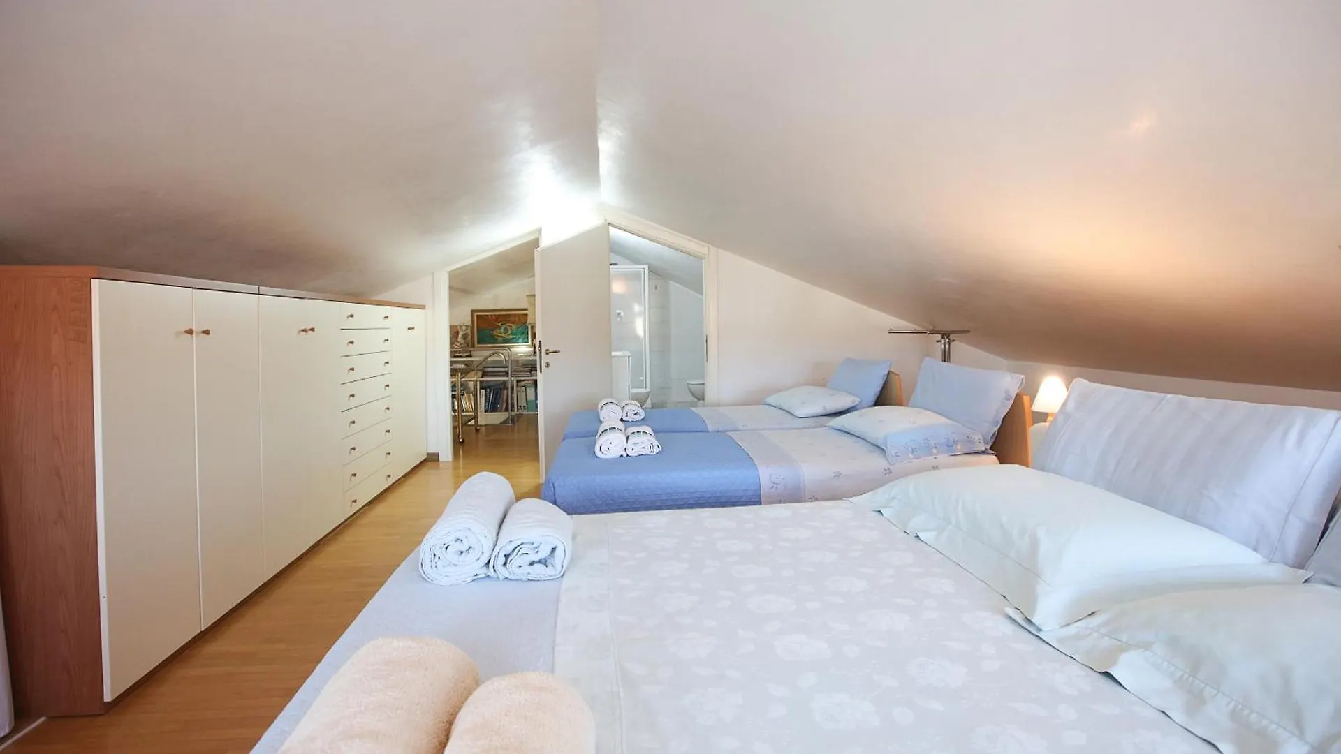 Bed and Breakfast Giardini e Mare Quartu SantʼElena 0*,  Italia