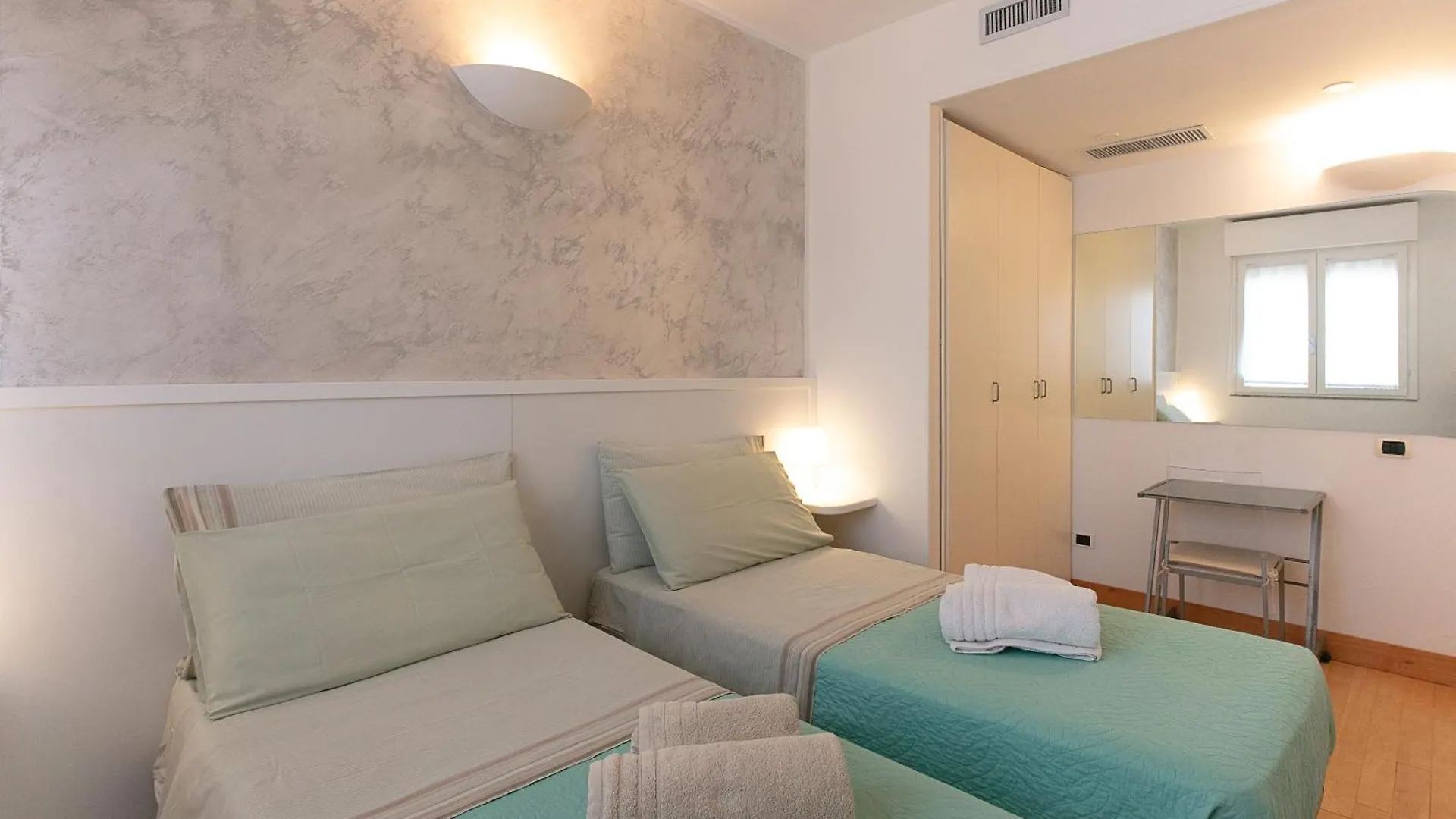 Bed & Breakfast Bed and Breakfast Giardini e Mare Quartu SantʼElena