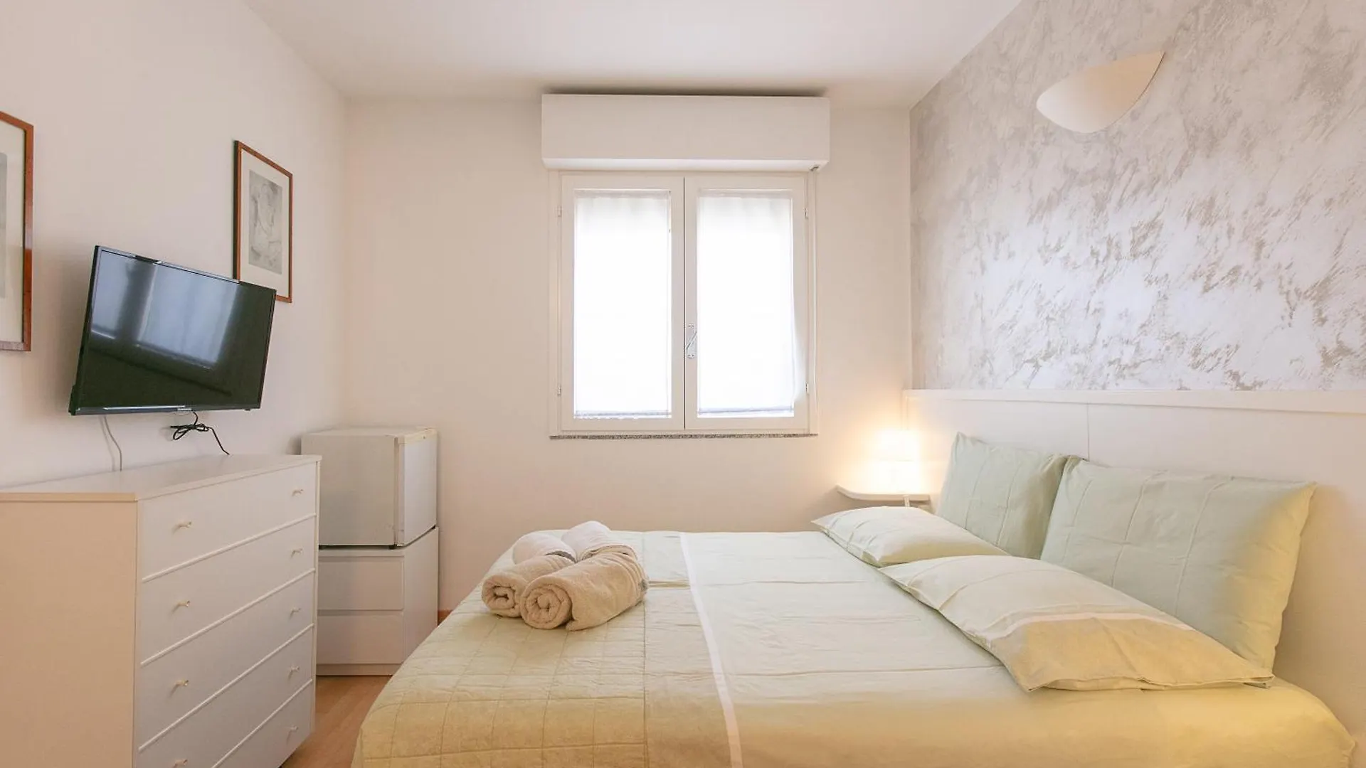 Bed and Breakfast Giardini e Mare Quartu SantʼElena Bed & Breakfast