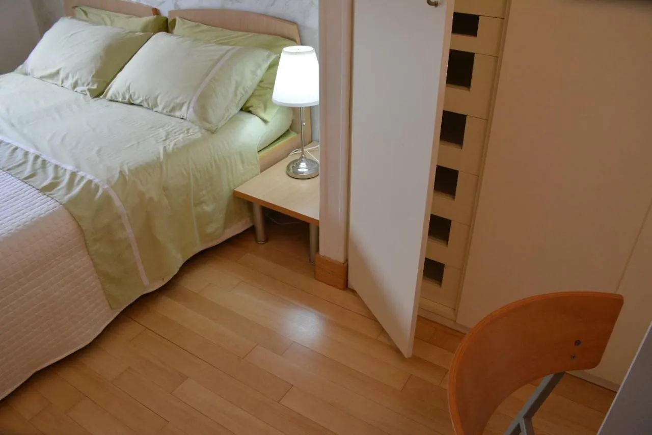 Bed and Breakfast Giardini e Mare Quartu SantʼElena Bed & Breakfast